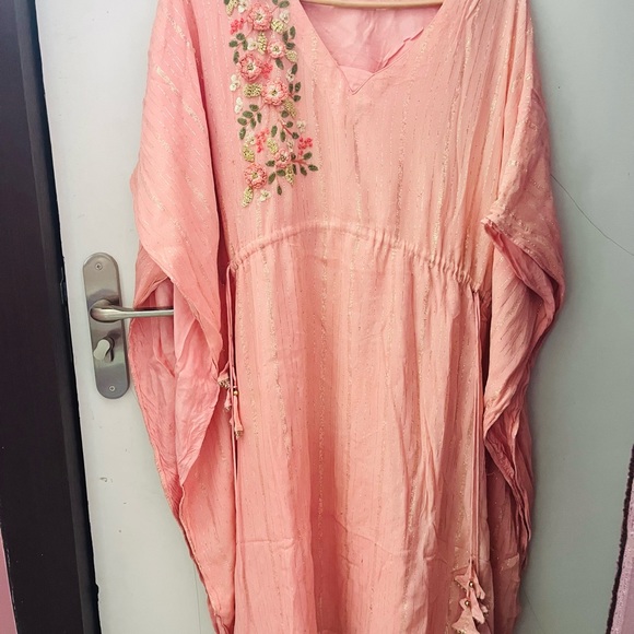 Peach kaftan kurta - Picture 10 of 11